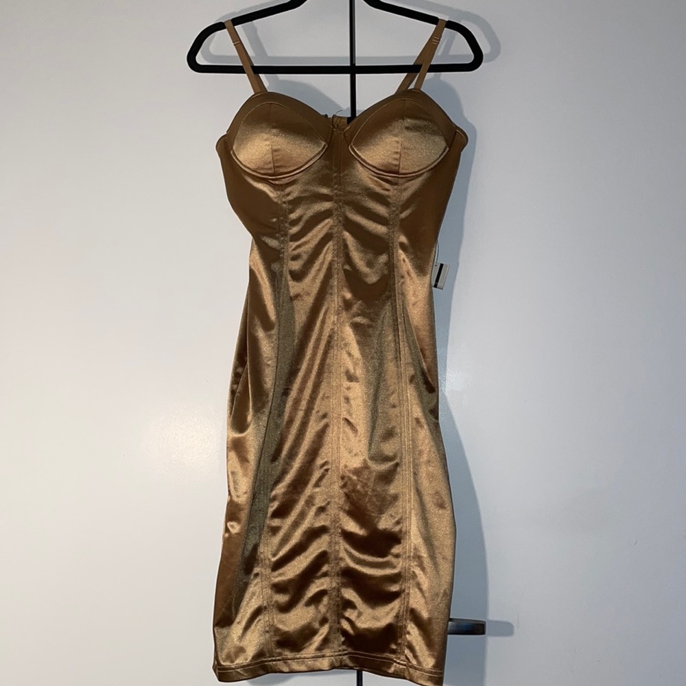 Entry (NWT) champagne gold dress for women. Size L. - Picture 1 of 6